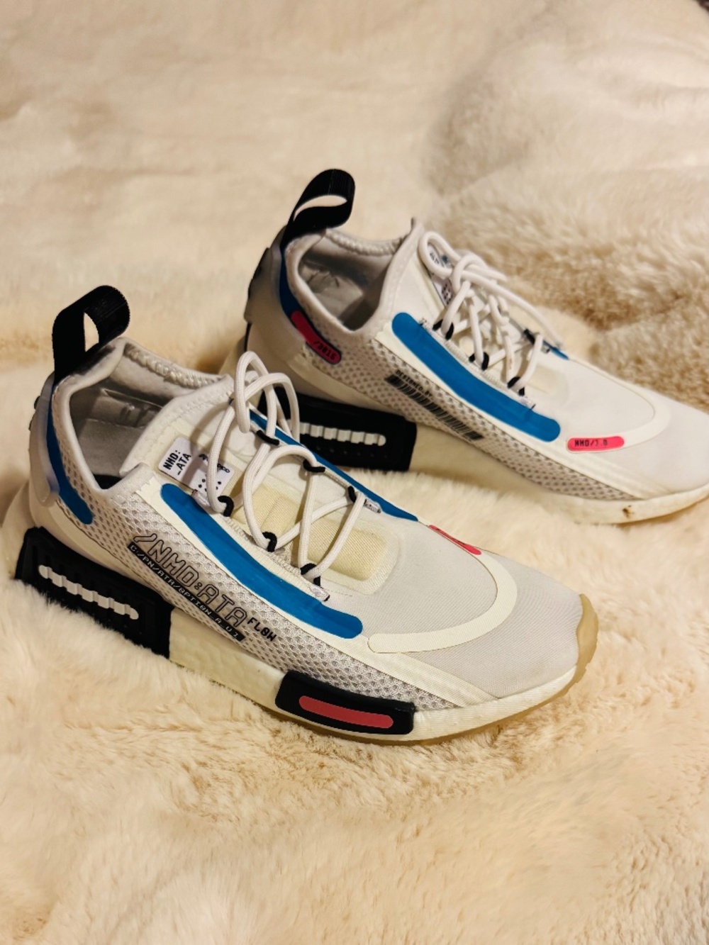 Womens Adidas NMD R1 Spectoo shoes